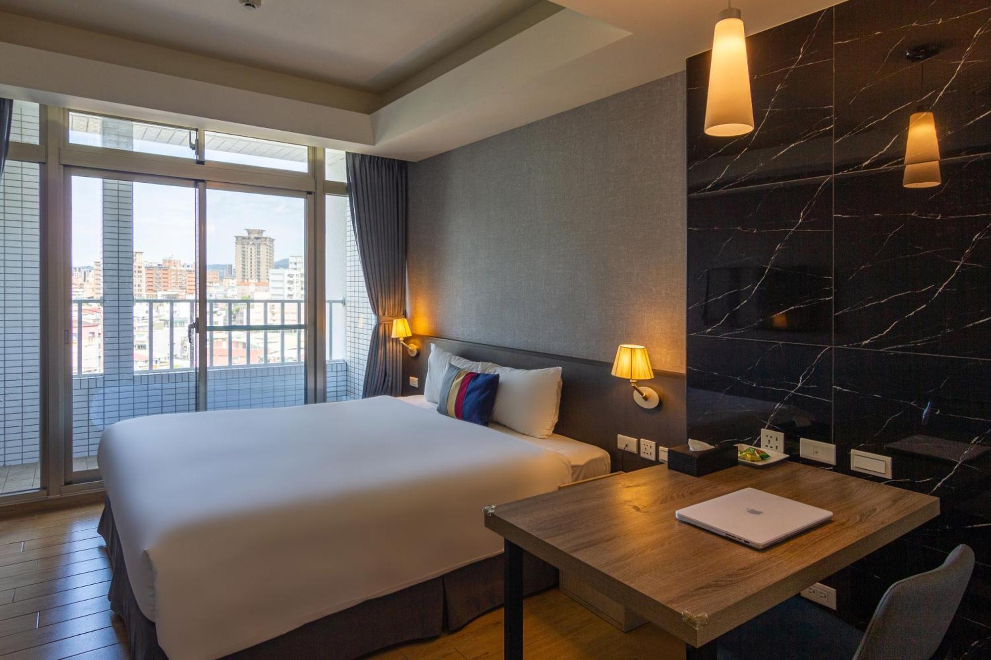 Check Inn New Taipei Luzhou Bagian luar foto